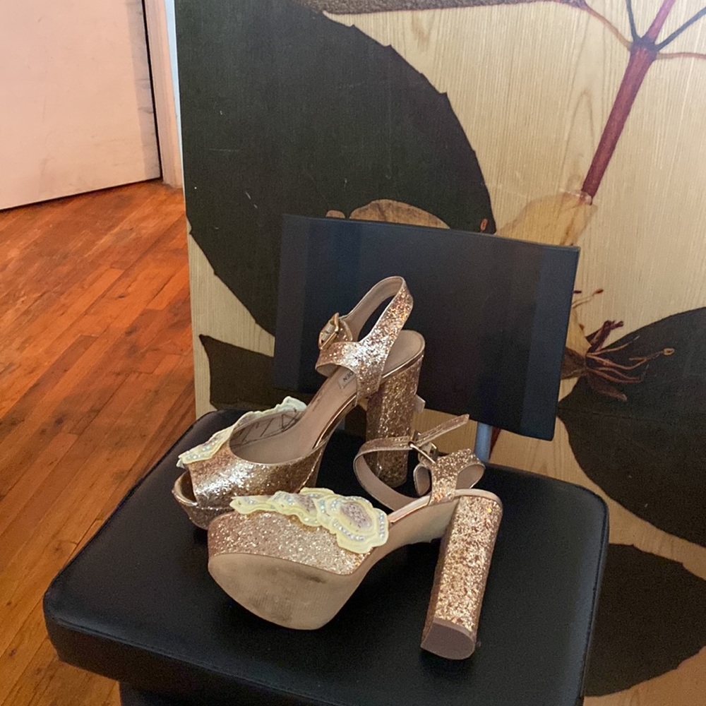 Platform - Picture 5 of 5